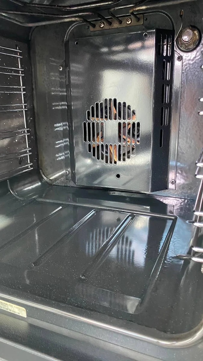 Oven back panel and fan clean after degreasing with eco-friendly products